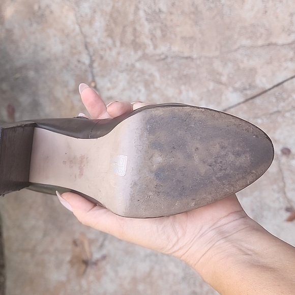 Coach Goldie Black Burnished Leather Updated Mary Jane Platform Heel 9.5 - Picture 10 of 15